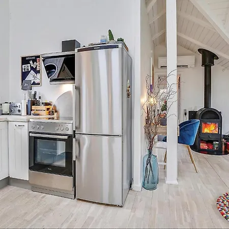 2 Bedroom Stunning In Karrebaeksminde