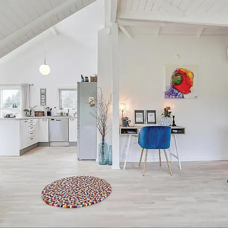 펜션 Cozy Home In Karrebaeksminde With Wifi *