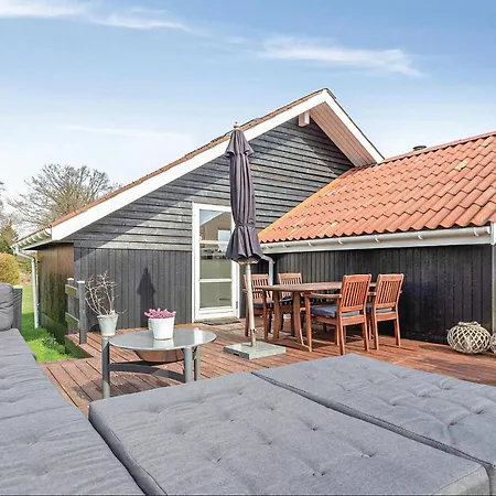 2 Bedroom Stunning In Karrebaeksminde